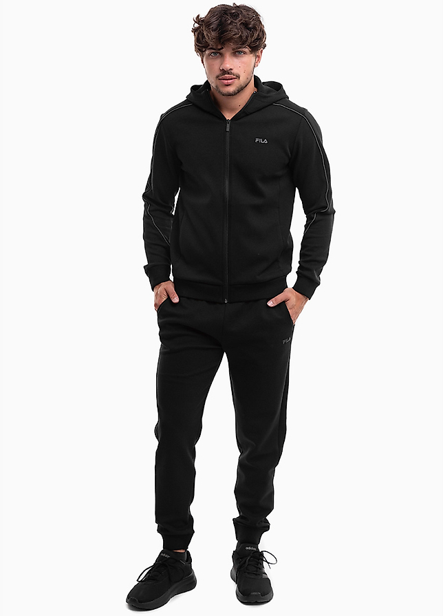 Fila Heren trainingspak Rivoli FAM1118 80010/FAM1119 80010 Fila Heren trainingspak Rivoli FAM1118 80010/FAM1119 80010